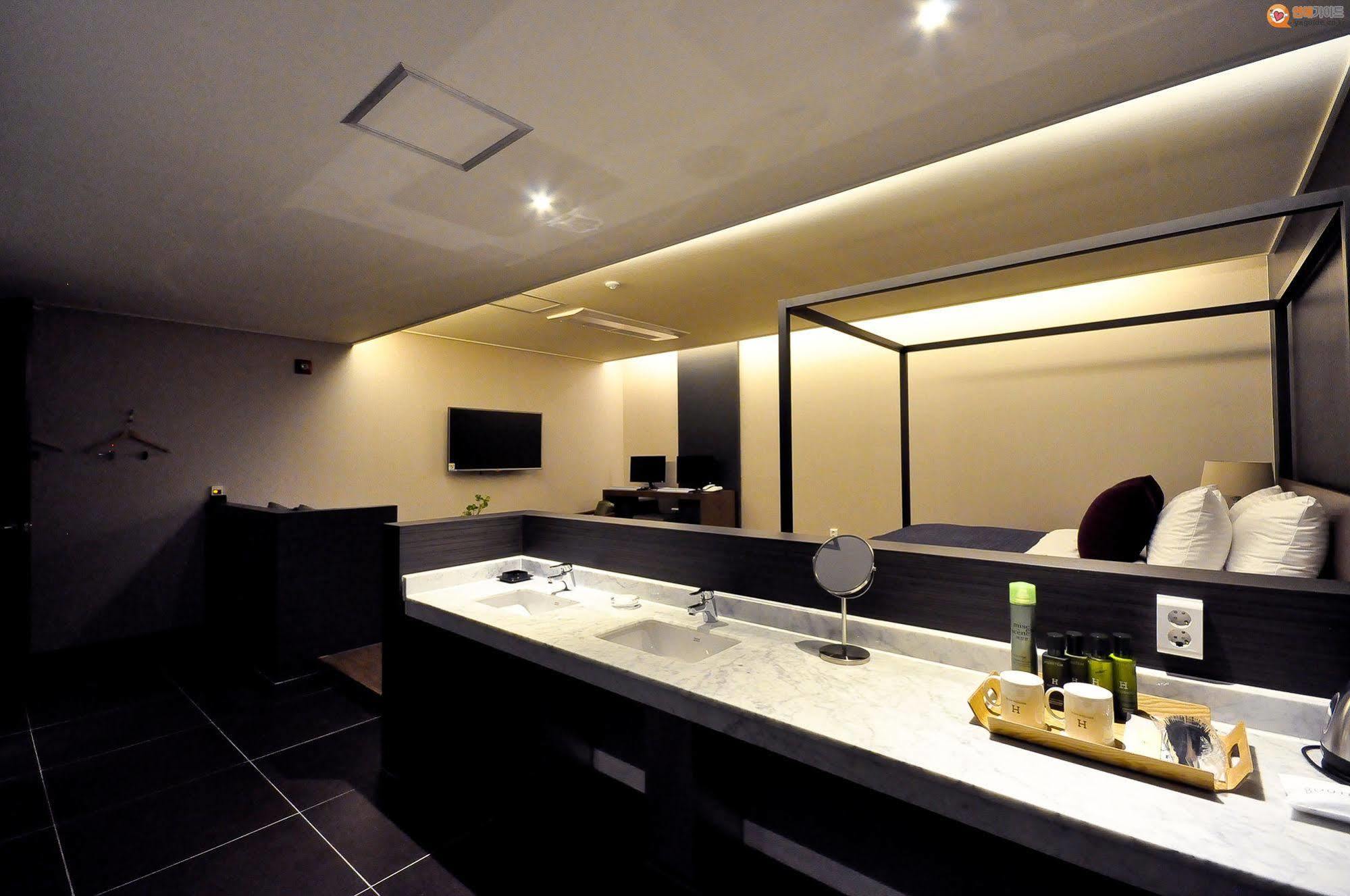 Boutique H Hotel แทกู ภายนอก รูปภาพ